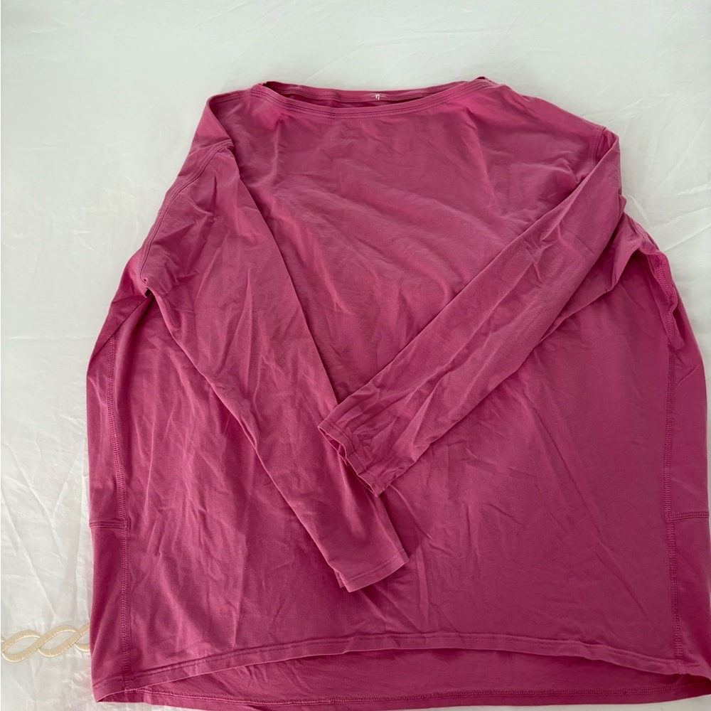 Lululemon Back in Action Long Sleeve Shirt in Pink Blossom size 6